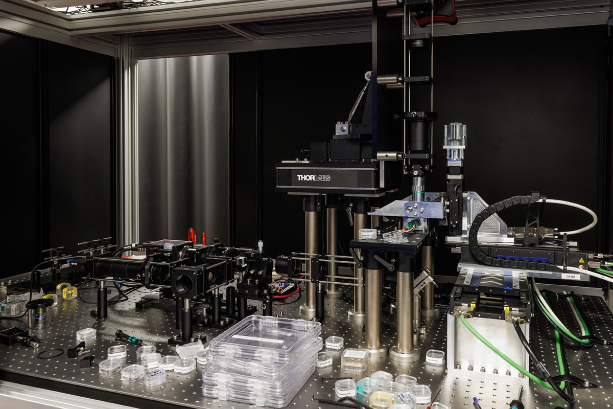 Research-grade Project Silica reader used to retrieve data from glass