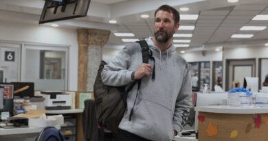 Noah Wyle as Dr. Michael Robinavitch in The Pitt Season 3
